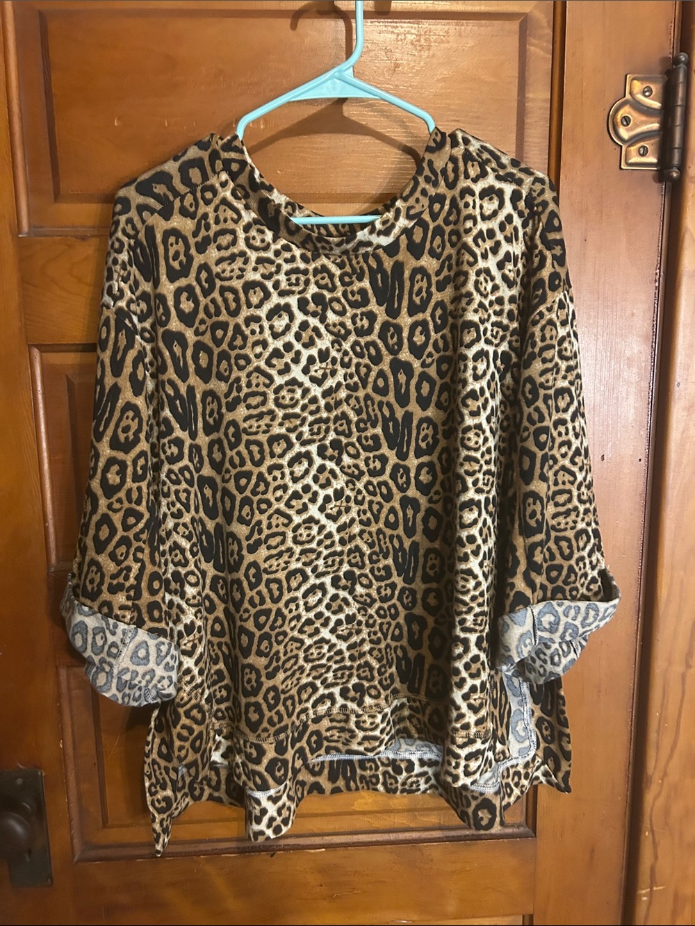 Umgee Leopard Print Tunic Sweatshirt - Brown & Black
